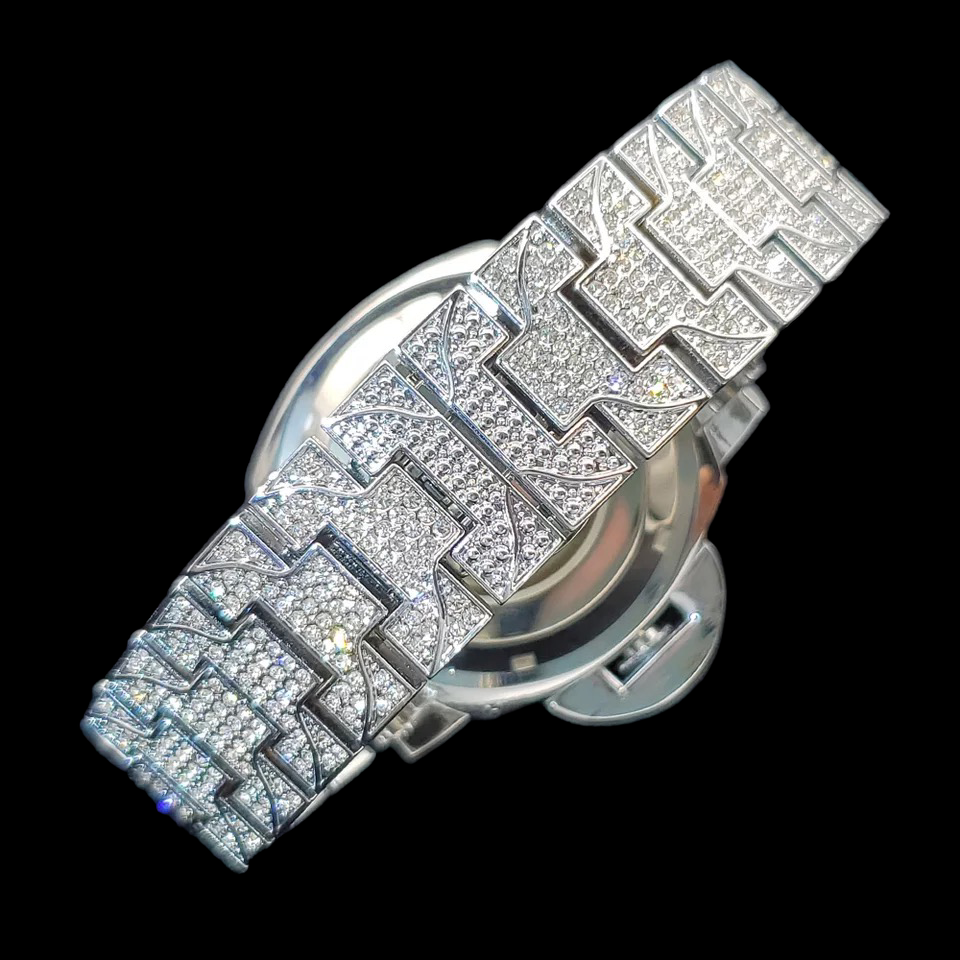 Titan 52mm Automatisch – Fully Iced Horloge