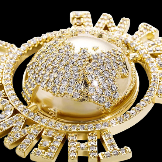 Pendentif World is Mine Plaqué Or
