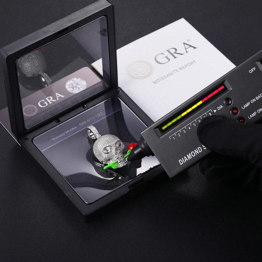 Zilveren Moissanite Diamanten Schedel met roos