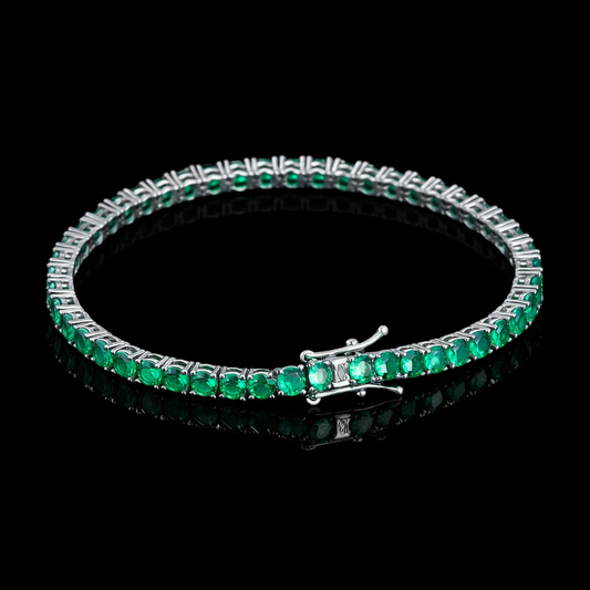 Emerald white gold tennis bracelet with round-cut stones 